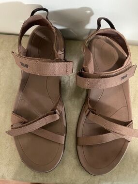 Teva Women's Tan Strappy Outdoor Sandals